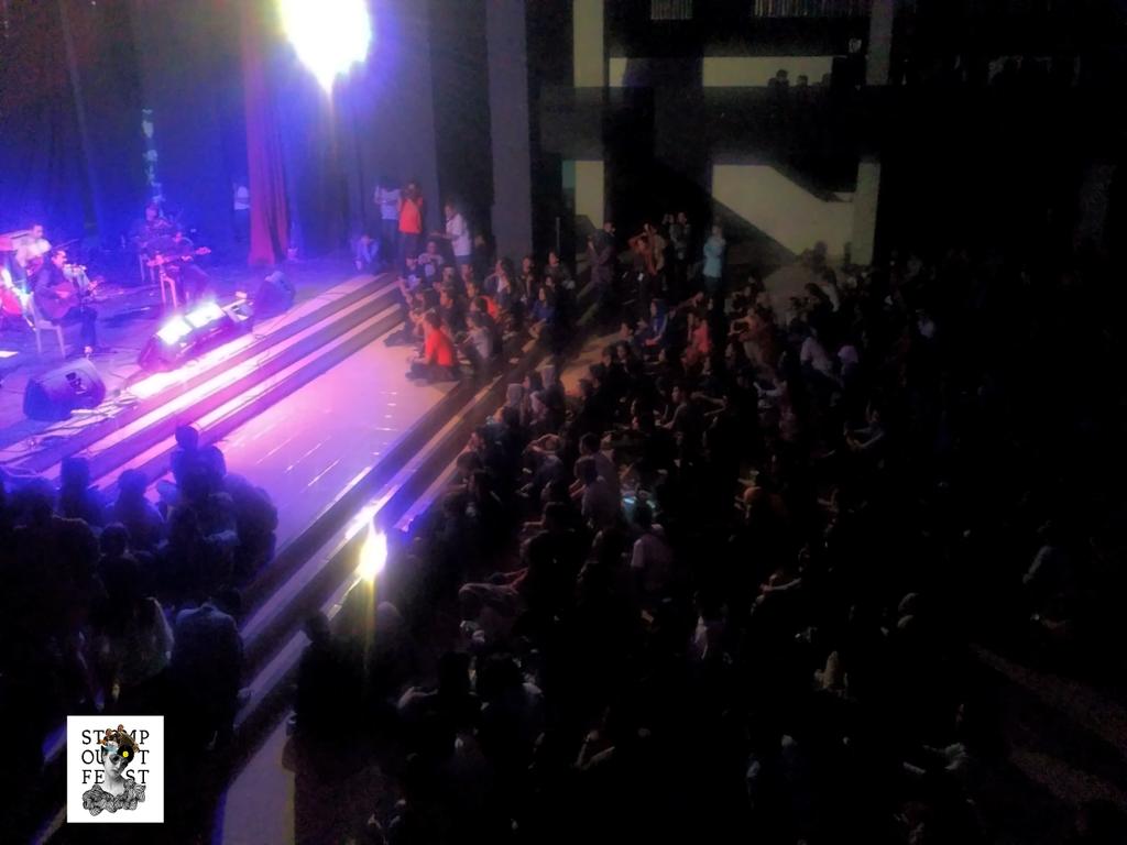 Lagu terakhir dari <a href="/tigapagi/">Tigapagi</a> . Terimakasih sudah mau datang ke Jogja dan meramaikan #stompoutfest