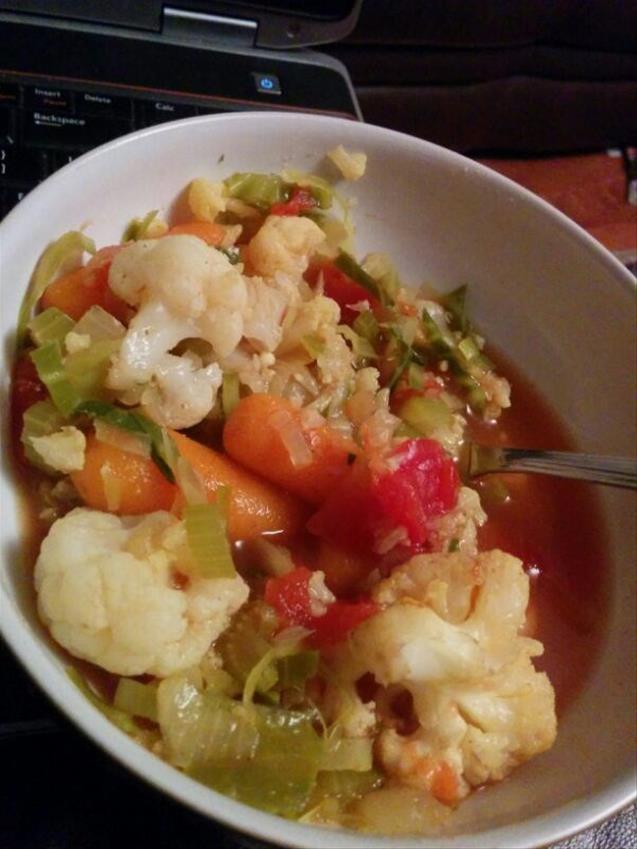 CaloricApp's tweet image. Did you know... boiling cauliflower in water draws out more phytonutrients than steaming - so make a soup.

#Facts
bit.ly/2bN0r0r