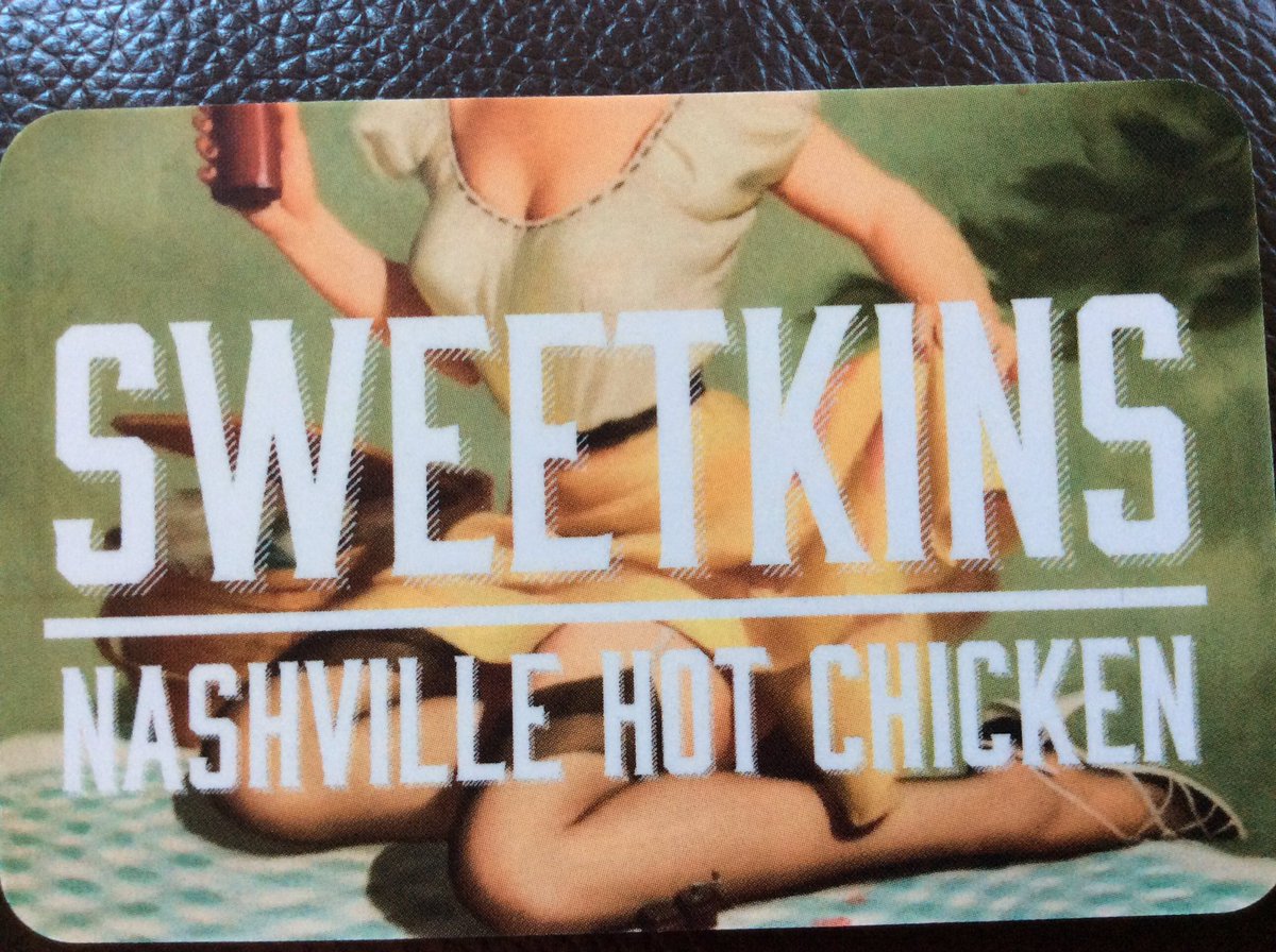 Great fried #FreeRange chicken (all crispy, tender &amp; so tasty) &amp; cornbread <a href="/Sweetkinschickn/">Sweetkins</a> AND such lovely people too 😊 <a href="/greatnottsshow/">Great Notts Show</a>