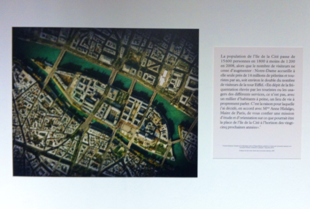 Mission_IDC's tweet photo. Plus que qq jours pr voir ou revoir l'expo "îles de la Seine" @PavillonArsenal avec la mission #iledelacité dedans! https://t.co/lcxzI6Sy99