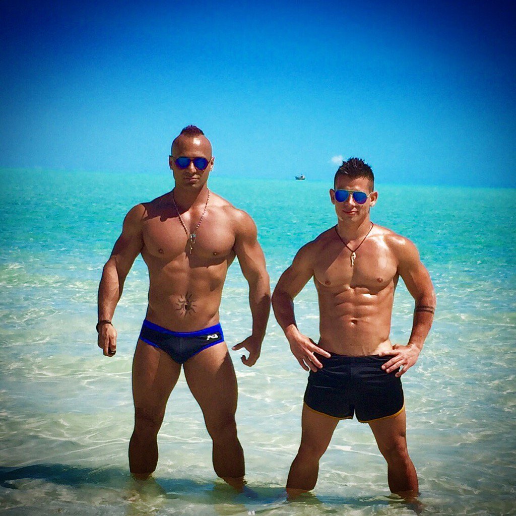 Brenteverett com Brenteverett com