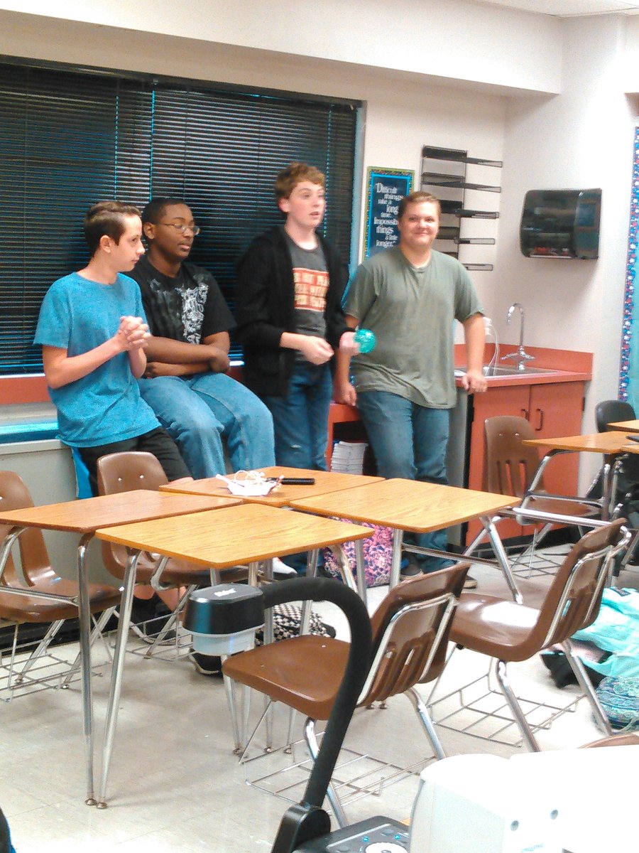 tsbarr92's tweet photo. Students engaging in Philosophical Chairs  for Progressive ideals! Thanks @avidwcpsmd for engaging strategies! @HubsNHHS https://t.co/P93gDkpBIR