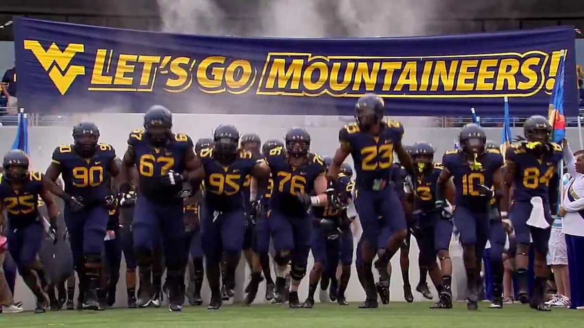 _JH94's tweet photo. After sitting down and talking with my family. I've decided to commit to West Virginia 🏈
#GoMountaineers https://t.co/WFTxustuge