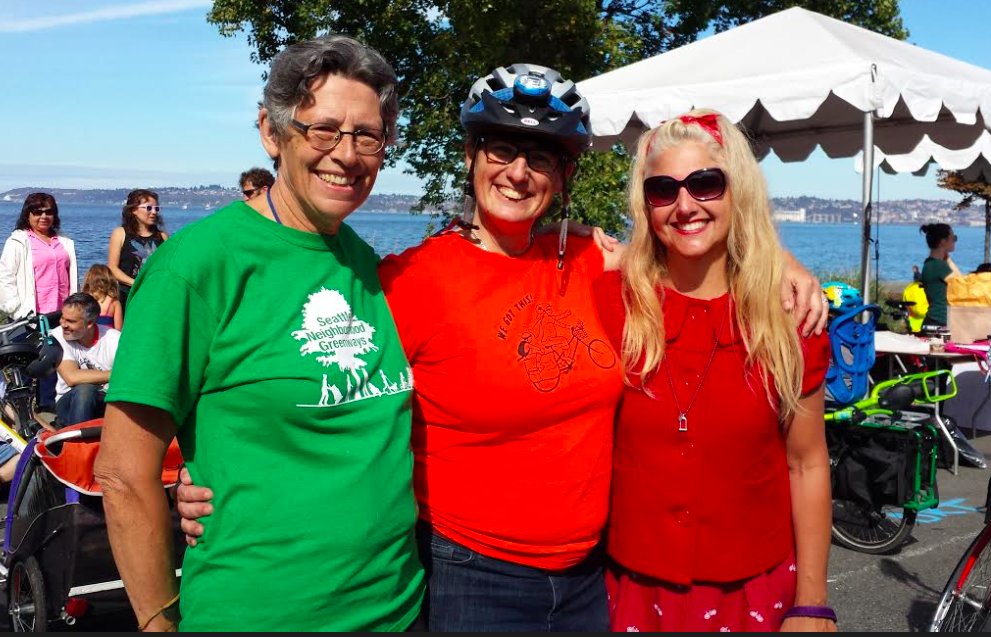 Leaders of Seattle bike community: <a href="/merlinrain/">Merlin Rainwater</a> of SLOW rides, Morgan <a href="/familybikesea/">Familybike Seattle</a> &amp; Madi <a href="/familyride/">Madi Carlson</a>
Helping <a href="/SeattleDRT/">Seattle DRT</a> <a href="/SeattleParkways/">SeattleParkways2016</a>