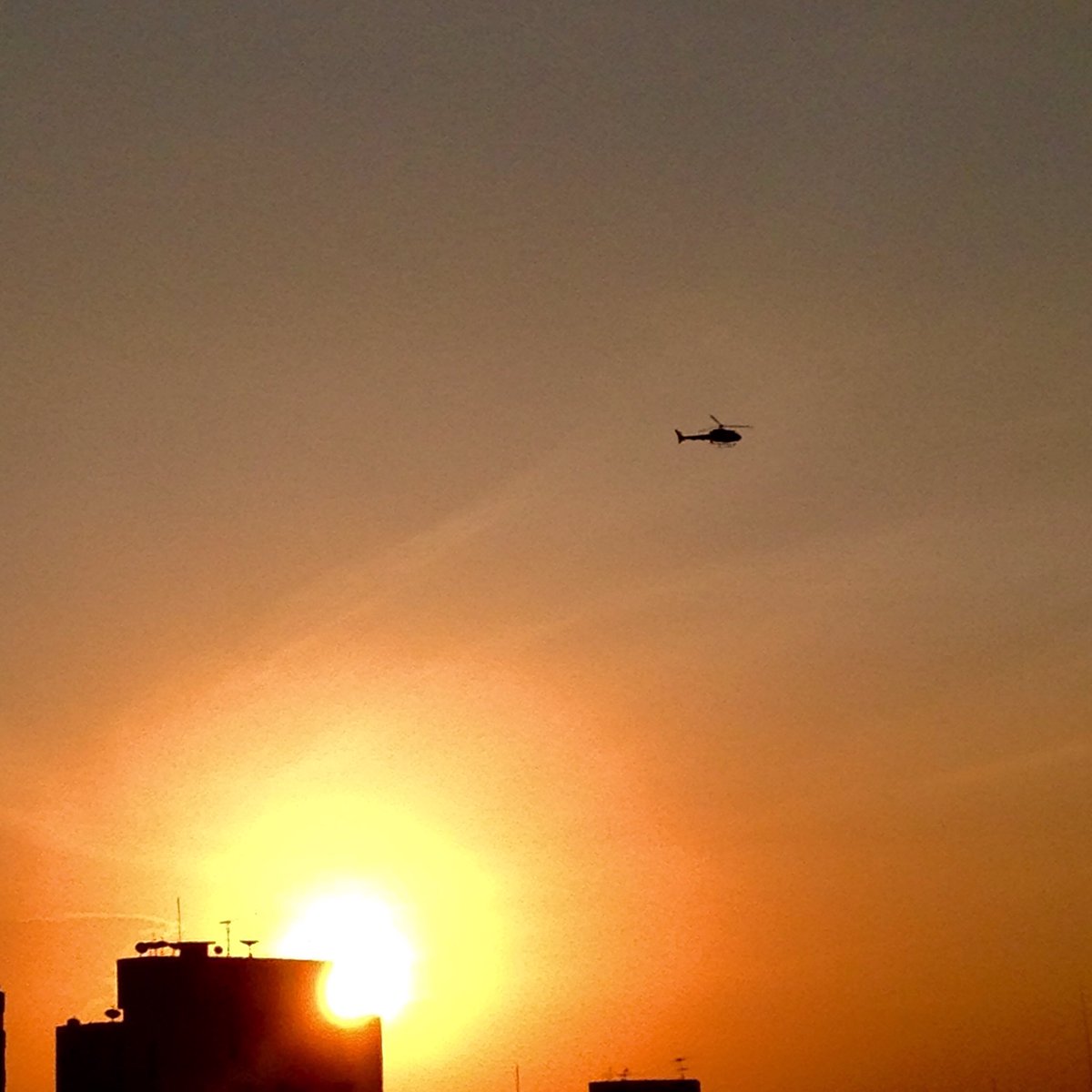 atcoimbra's tweet image. #sunsetlovers #machinelovers