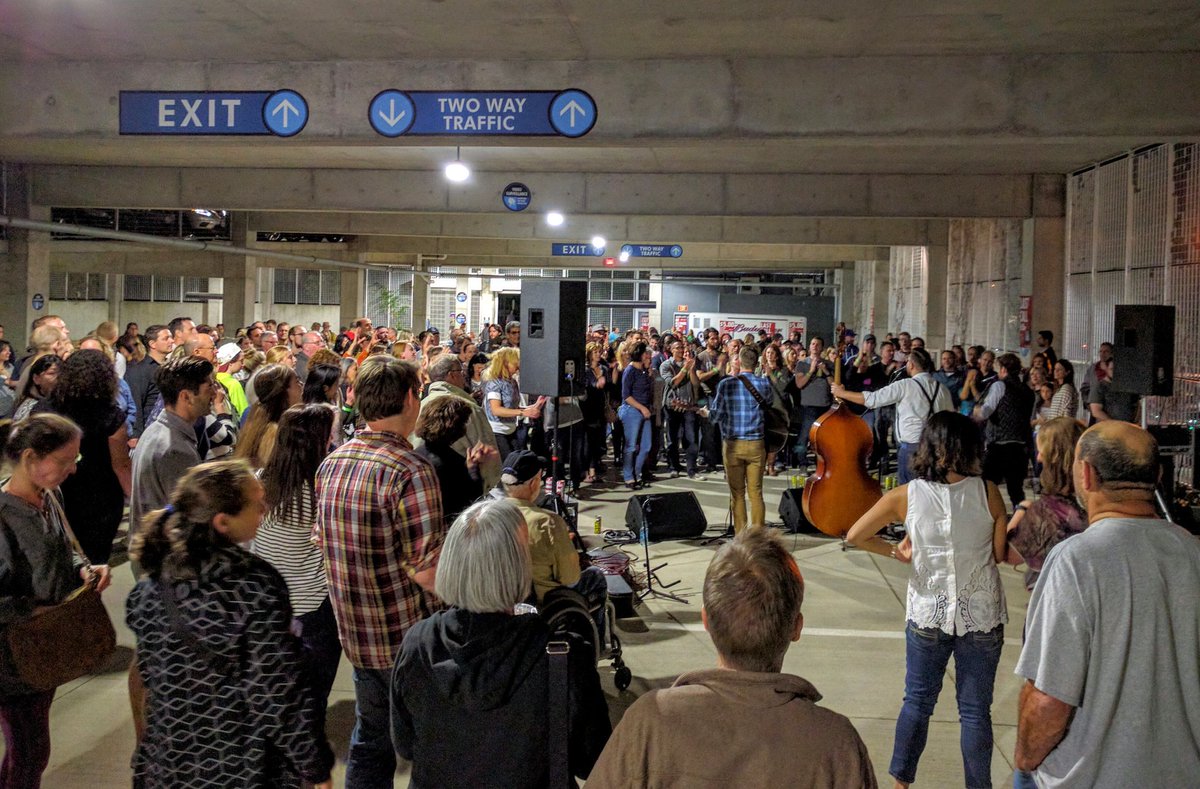 Using my 10,000th tweet to say <a href="/HeightsMusicHop/">Heights Music Hop</a> was a very nice event! <a href="/honeybucketohio/">Honeybucket</a> played in an unusual venue.