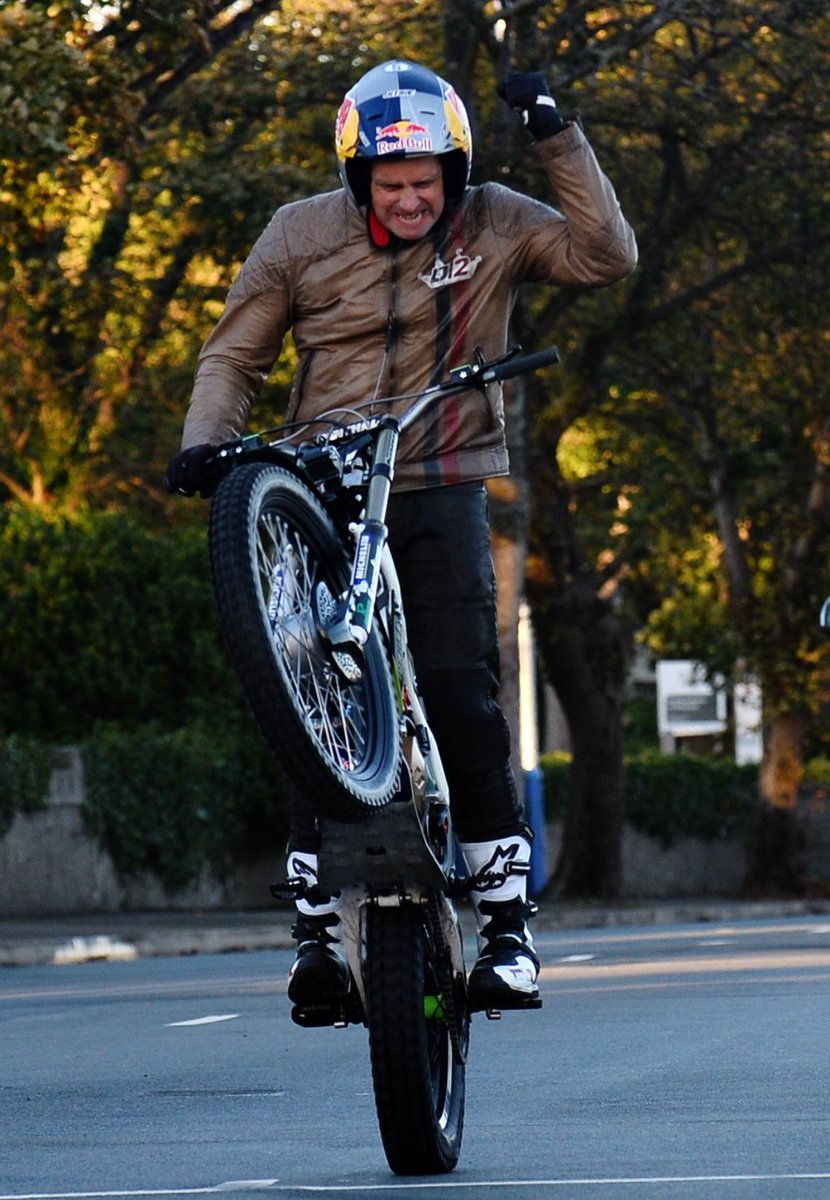 dougielampkin's tweet image. That felt amazing. Thanks to everyone who helped make this happen. 37.7 miles wheelie done 👍🏻👍🏻