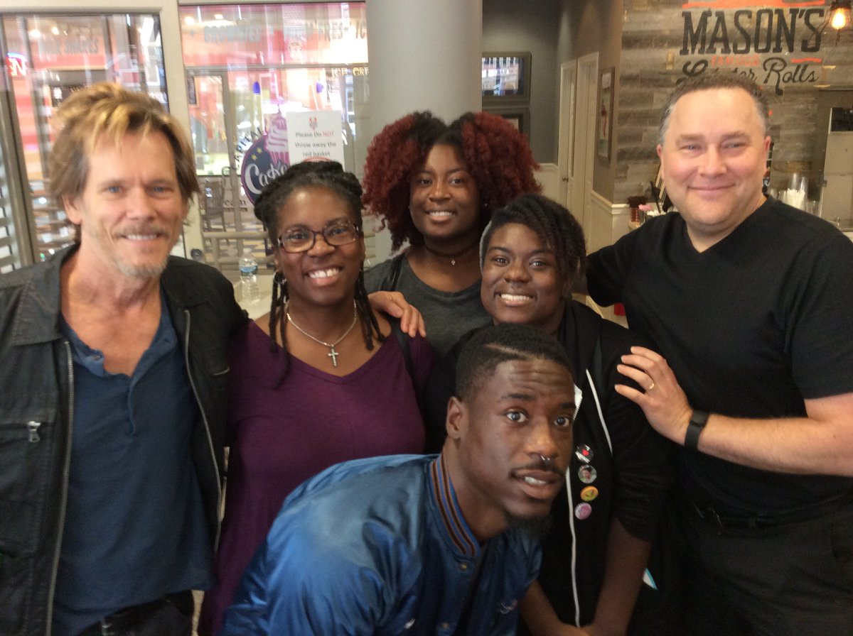 roblevit's tweet photo. Thank you @kevinbacon and @SixDegreesofKB for supporting @CreatingCommArt and our families students today! https://t.co/6q7ryeOahz