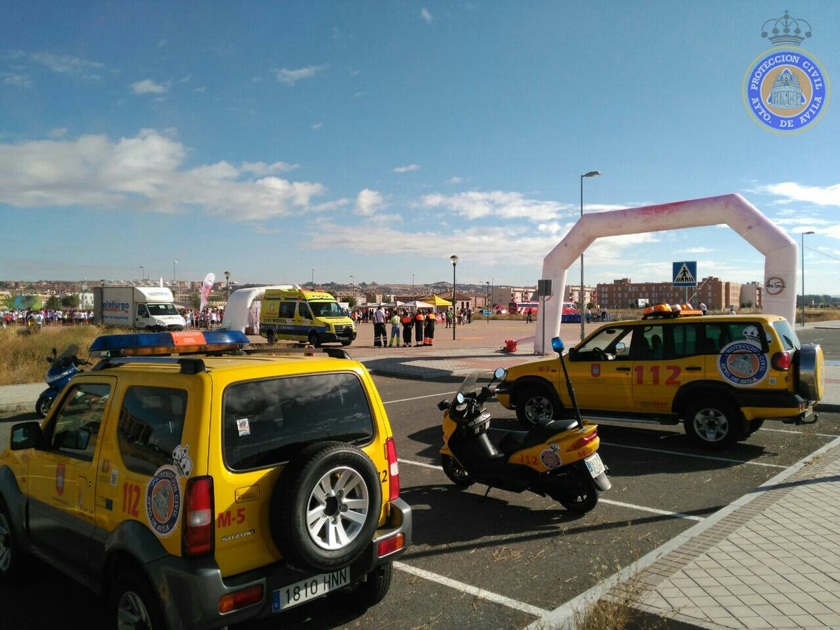 ProteCivilAvila's tweet photo. Y si para atenderte nos tenemos que manchar, pues nos manchamos por tí
Esta mañana en apoyo de #PolicíaLocalAv @ColorTourES https://t.co/pdKILUkB0e