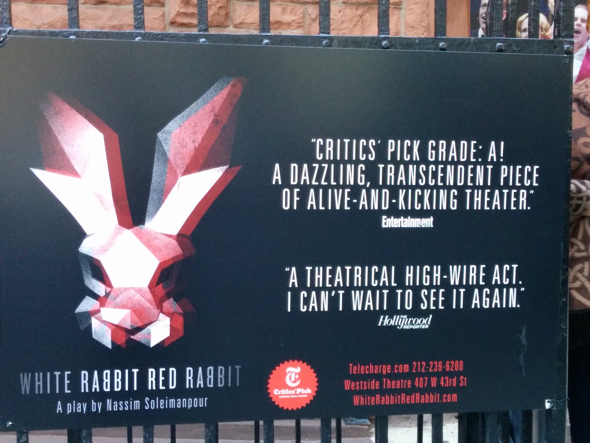 marcilisa4's tweet photo. #WhiteRabbitRedRabbit #TripToNY https://t.co/fUVx3Tl7zV