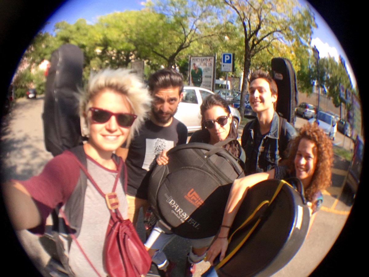 TweeBand's tweet photo. Sunny day in Faenza ☀️ @MEI_Meeting #MEI #music #twee https://t.co/crbsxt55vU