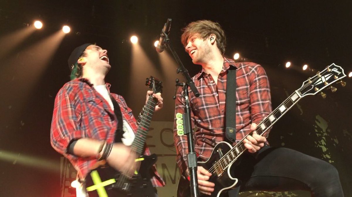 mukearchive's tweet image. Happy boys