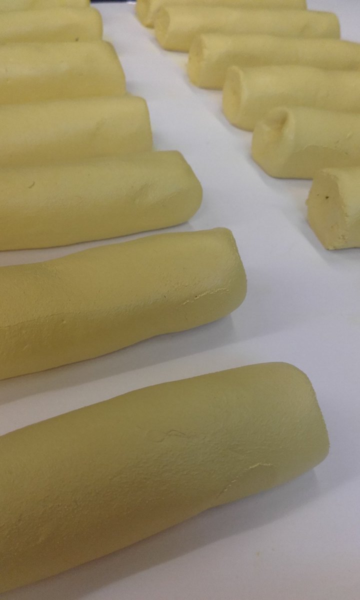 Lemon Pigmentbar - handmade using genuine lemon yellow pigment. <a href="/pigmentbar/">P I G M E N T B A R</a> <a href="/Bristolfineart/">Bristol Fine Art</a> @CreatBristol <a href="/ClevedonArt/">Clevedon Art</a> <a href="/clevedonartclub/">Clevedon Art Club</a>