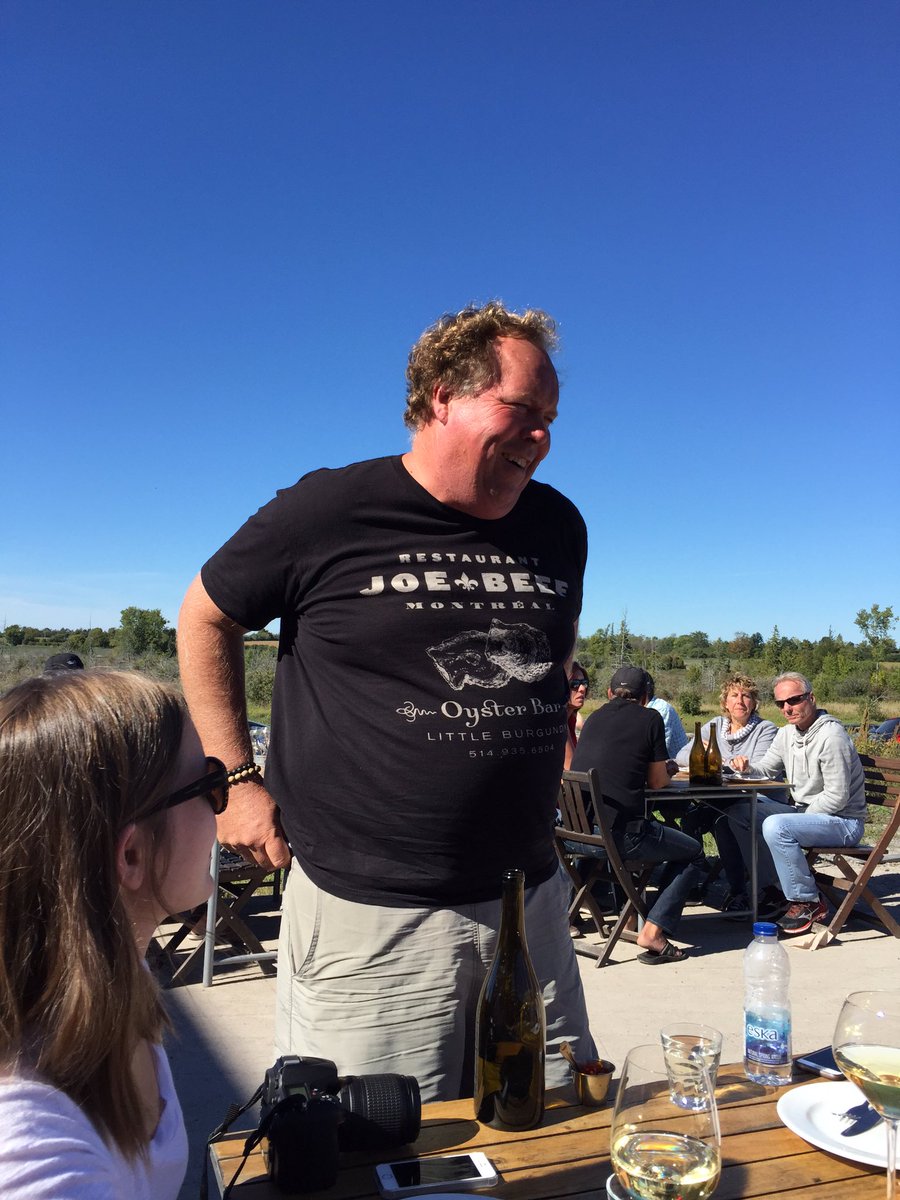 ffeaster's tweet image. Gorgeous day, gregarious vinter. All is right with the world. @OntarioTravel @NormanHardie