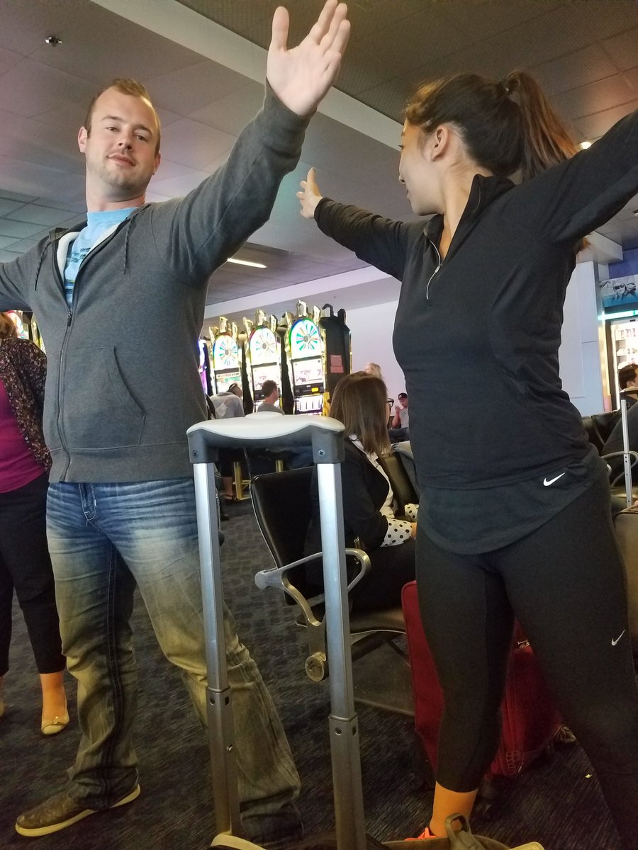 rileyb659's tweet photo. Just some casual airport power posing... #justaudigythings #TeamSummit2016 https://t.co/jDY1TaPH3s