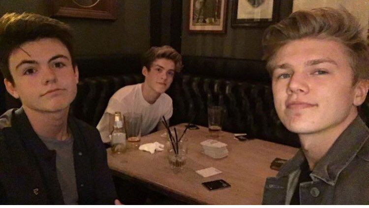 newhopegermany_'s tweet photo. BABES #NHCEuropeanProject https://t.co/LpRLbcjBKw