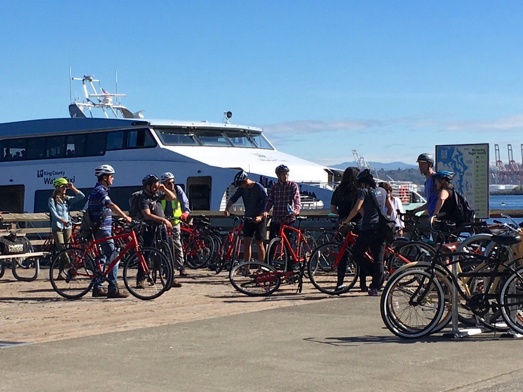 Scott Kubly getting ready to lead a <a href="/nacto/">NACTO</a> walkshop of <a href="/SeattleParkways/">SeattleParkways2016</a>.