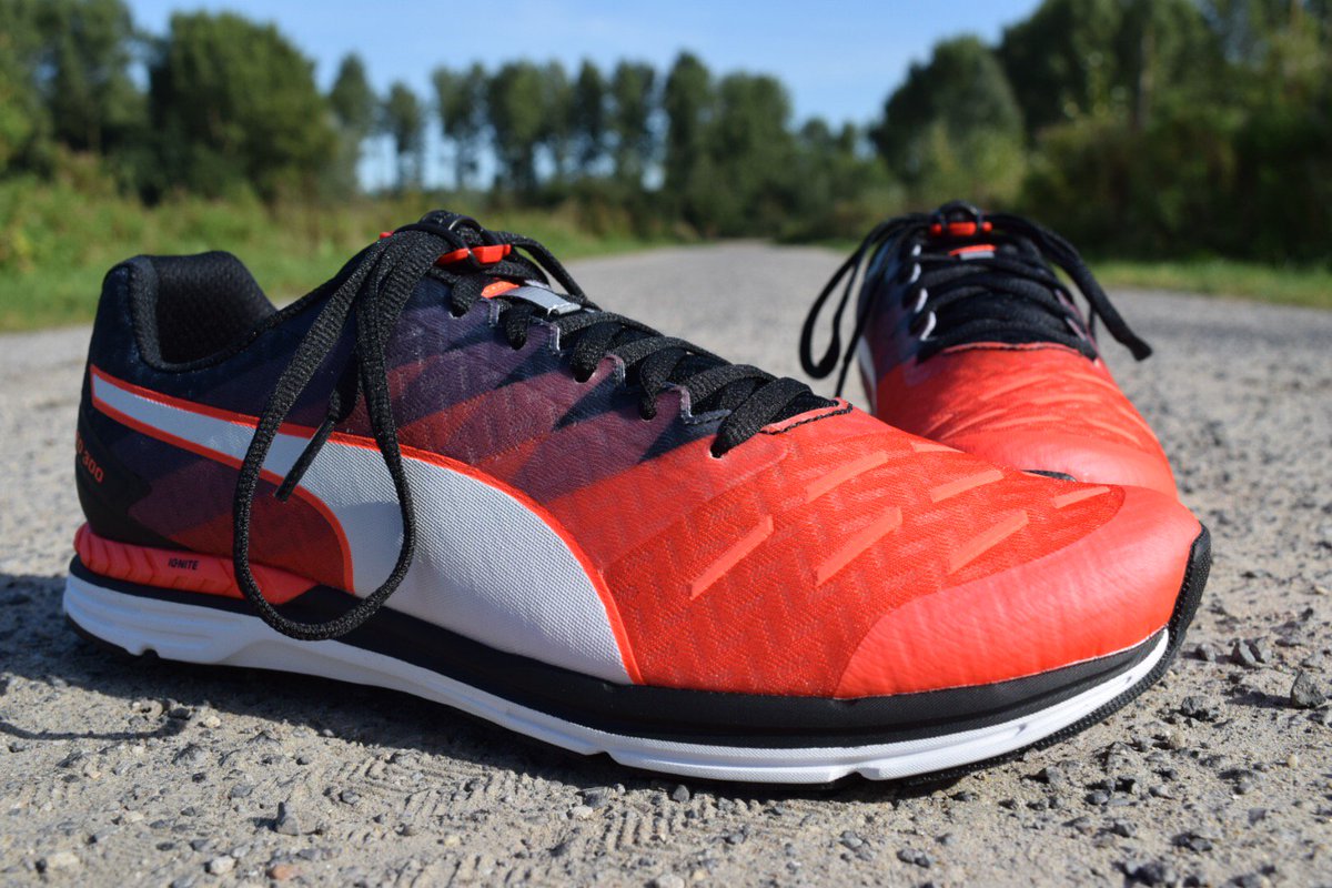 brackslacelock's tweet photo. Keep your #laces tied! Always a color to match with your favorite pair of #runningshoes. #JustKeepOnRunning #BracksLaceLock
#Running #10K https://t.co/cqKSWxXAwW
