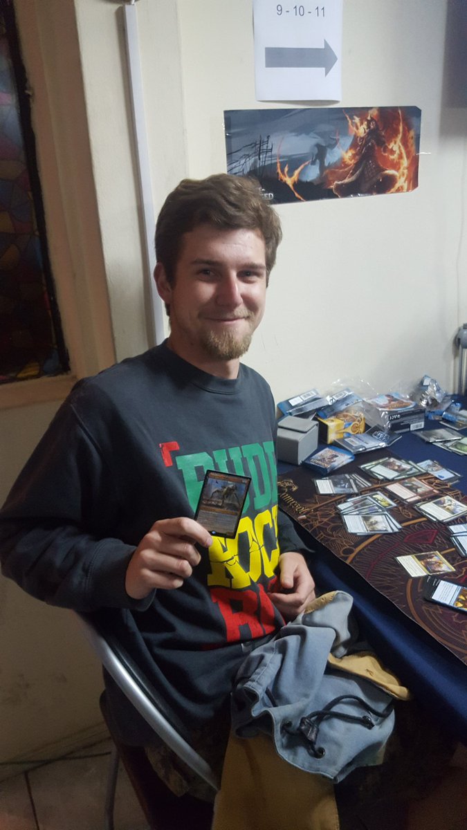 GamesolTcg's tweet image. PRERELEASE KALADESH sobres in Santiago ... @GamesolTcg 
#MTGKLD #GAMESOL #KALADESHSHOW @wizards_magic @HeleneBergeot @wizards_magicES