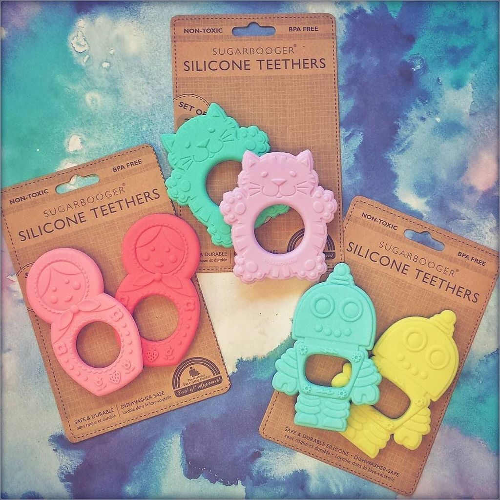 outerlayer's tweet image. Cute silicone teethers to soothe baby&apos;s tender gums 😸 #siliconeteether #oreoriginals #sugarbooger