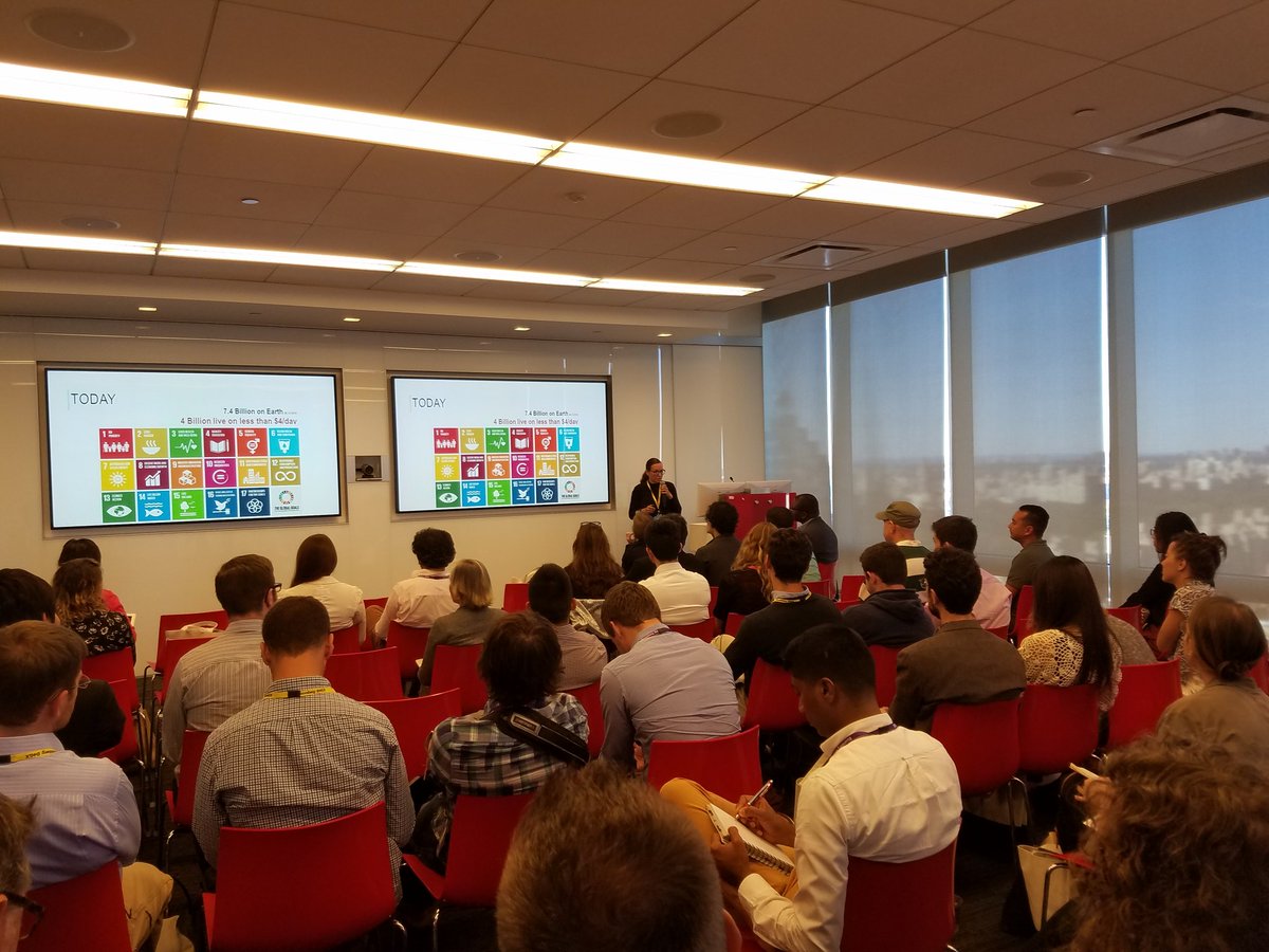 Marielavzla's tweet photo. @engineer4change participating at the Bloomger's data for good exchange 2016 #D4GX #ict4d #opendata #engineeringfordevelopment #tech4dev https://t.co/4hnOGk1k7x