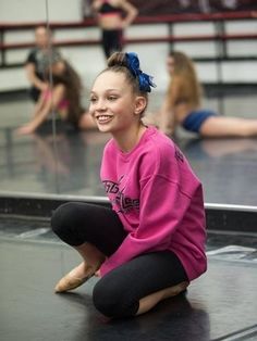 myspidermk's tweet photo. I vote @maddieziegler for @J14Magazine #IconOfTheYear #IconicFemaleStar #IconicTrendsetter #J14TeenIcon @dancemom1313 https://t.co/nt5yCzQgBg