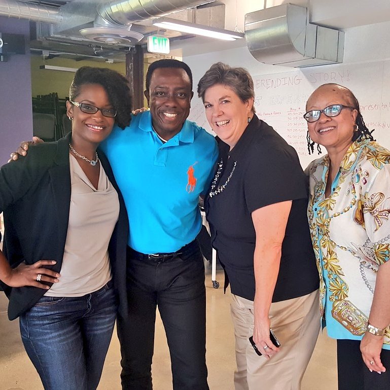 iNakisha's tweet photo. Agriculture Health and Nutrition Hackathon #Hacks4health #vsolvit #usda #hub101LA @JoyceHunter @ruralglenda @VSolvit_H4H https://t.co/VK3rPfWtHz