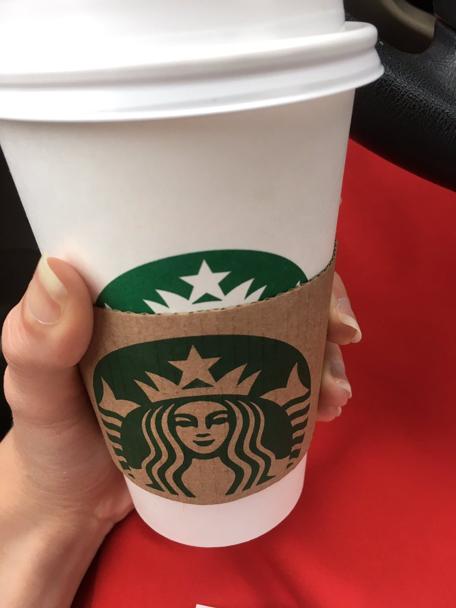 xKristinaMae's tweet image. Caved and got a PSL from Starbs... #basicallybasic💁🏼