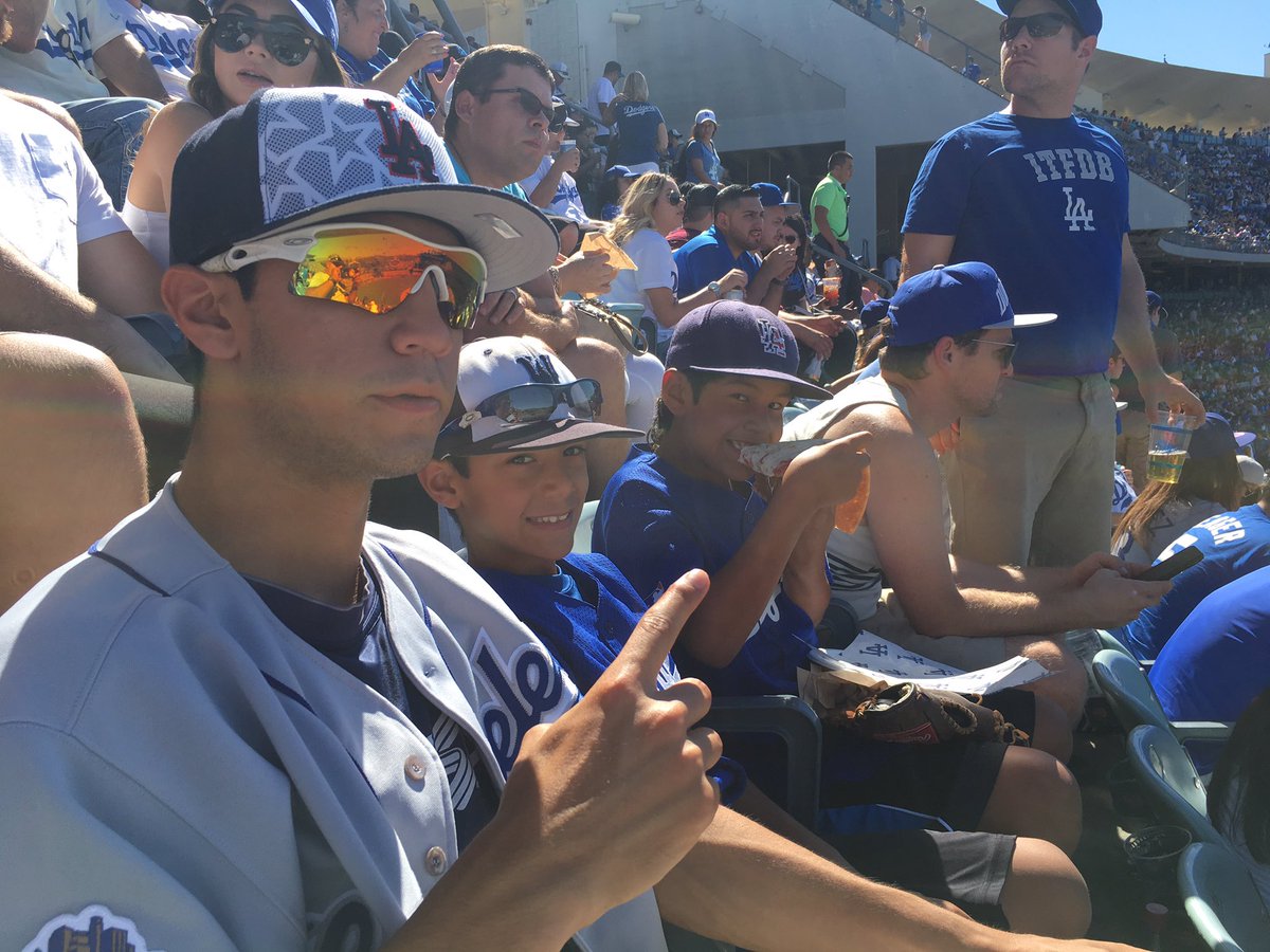 longoria_chris's tweet photo. #LongoBoysBSBL at the Ravine this afternoon to say Goodbye to @VinScullyTweet and root for a Division clincher! @DodgersNation https://t.co/nFxn3HhE3S