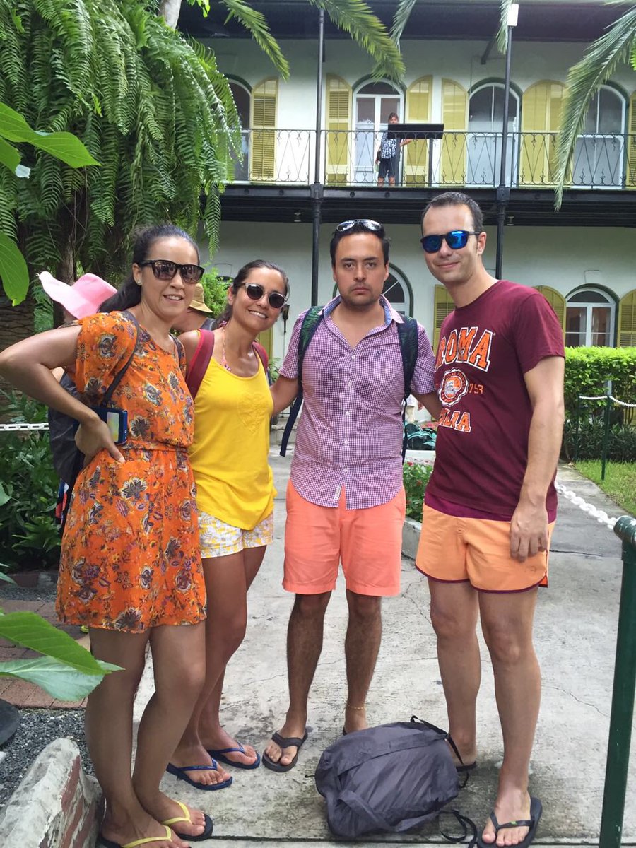 PolGonTa's tweet photo. Resumen de un día fantástico!!nice day!!nice people!! #keywest #llevameentubicicleta #excursionesmaravillosas https://t.co/ZQoPJEAq3G