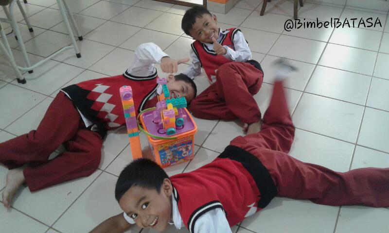 BimbelBATASA's tweet photo. Suasana belajar sambil bermain di @BimbelBATASA
Jl. Sukup Baru No.26 Perum Sukup - Bandung 085720057019 #SENIN https://t.co/NAZNtqw5s1