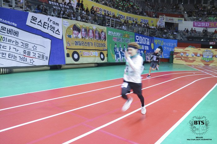 BangtanBot's tweet photo. 160925 BTS EPISODE https://t.co/xYw97uGg8c