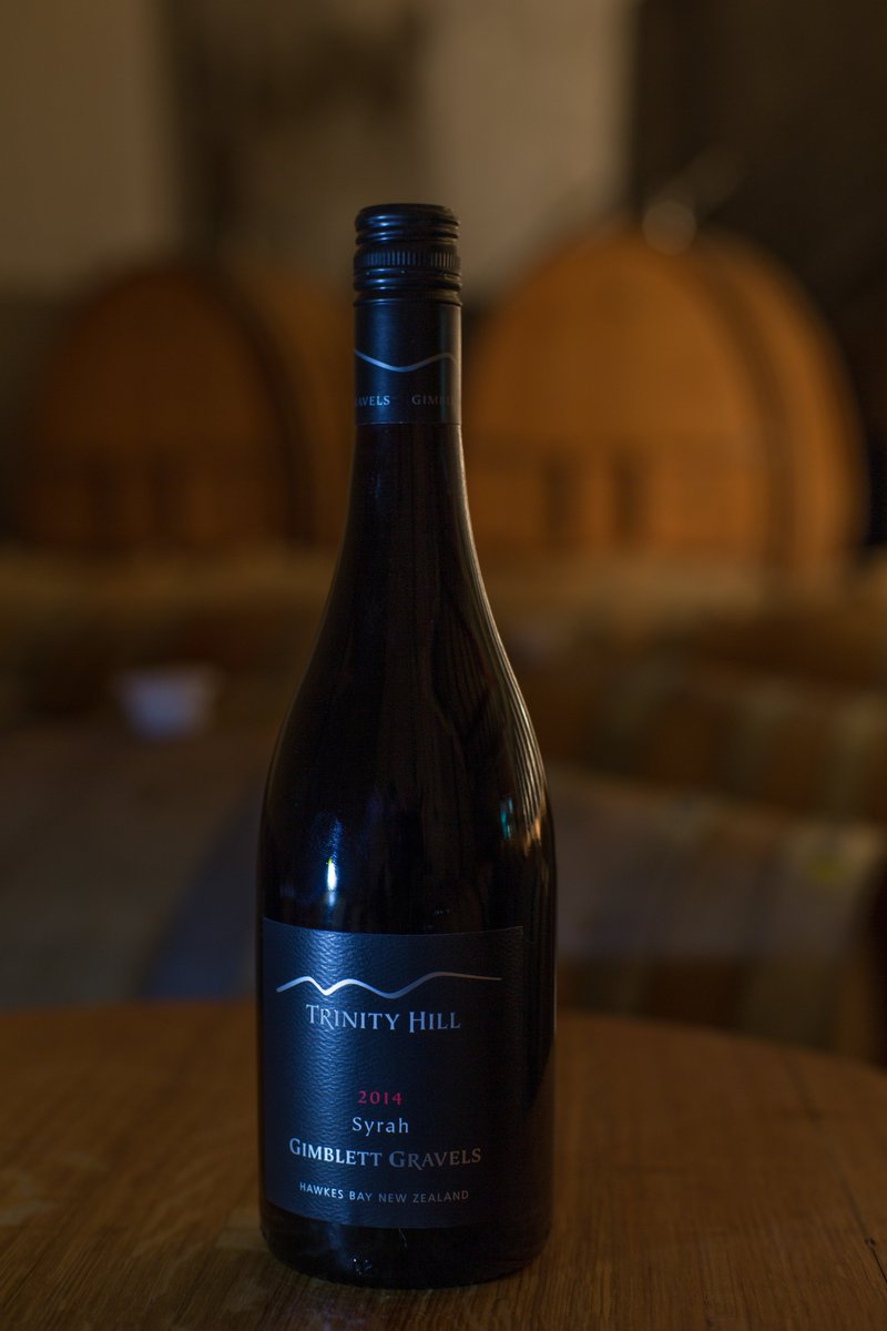 trinityhillwine's tweet photo. Looks like we could be in for a wintry week in HB. Perfect weather to get cosy with a cuddly bottle of Gimblett Gravels Syrah #NZSyrah https://t.co/EZYJh7ERFG