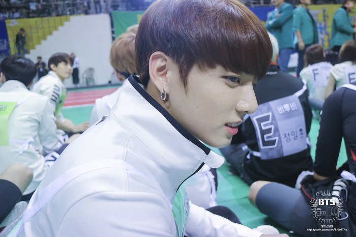 BangtanBot's tweet photo. 160925 BTS EPISODE https://t.co/iopqaZOWiO