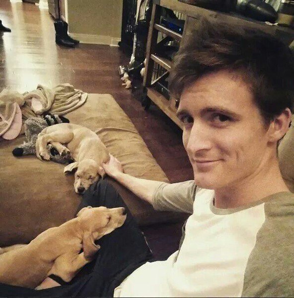 Shape shifting look number three.