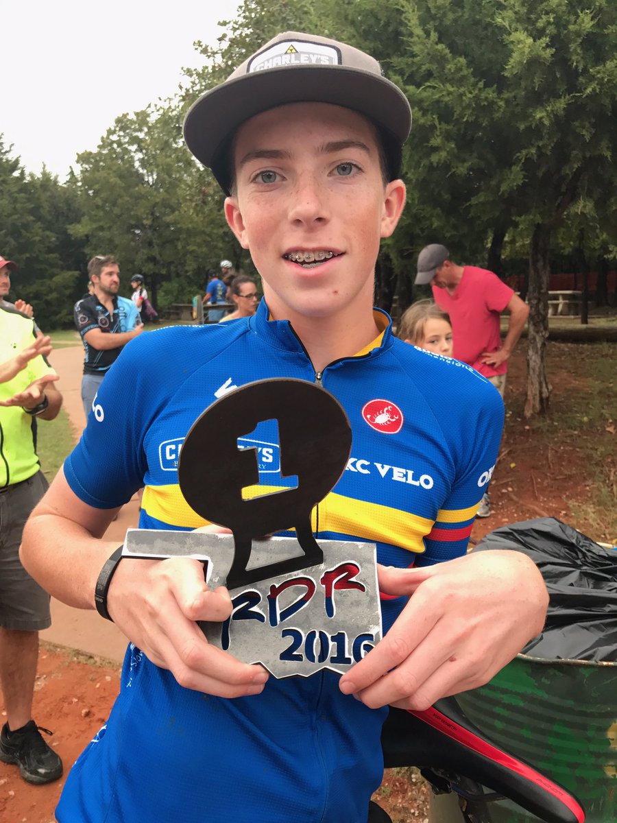 StevenCordes's tweet photo. Kye raced against the elements and some tough competition for an awesome 1st place finish! #charlysbikelab #iamspecialized #mbcw #skratch https://t.co/7XfP1S0rdl
