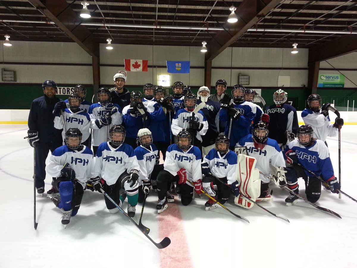 HPHockey's tweet photo. Thanks so much @CNPThunder for a Great Kick Off Camp!! #developement #hphfamily https://t.co/R1oAJ2GfKB