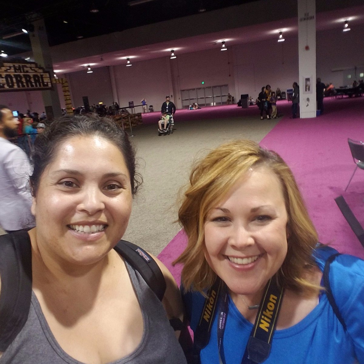 Kingstah1904's tweet photo. #yeticraft
#minecon2016 https://t.co/6CXOC9TFNG
