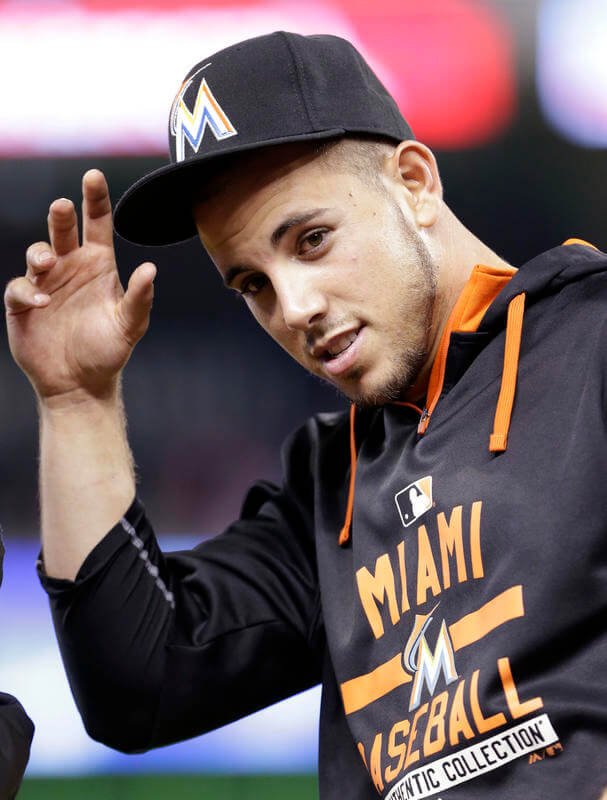 #JoseFernandez #JoseDay loved baseball, loved life bit.ly/2diuBZJ?utm_me… https://t.co/8pU3DsgXuB