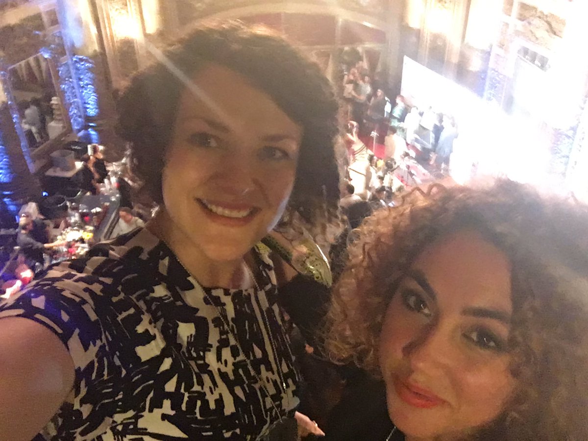 AndApartFilm's tweet photo. Closing night of @GoldenDoorFest! #womeninfilm #andafish @AndPrados + @juliabrukphoto 💋💋 https://t.co/Y3HxpfXqba