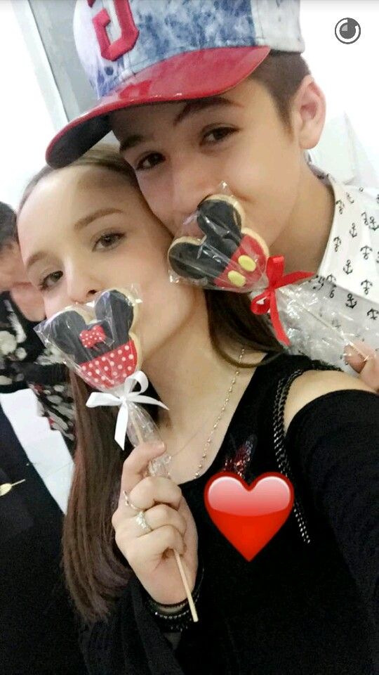 la_taques's tweet photo. Oie Meus Amores Agora Esse é o Novo Fc Mundo Jolari Espero que amem Jolari Mais Ainda a Partir de Hoje Beijinhos. https://t.co/GoltNTY1gv