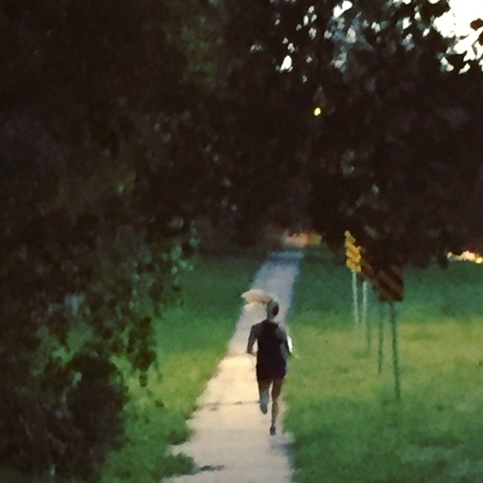 SarahLBrockner's tweet photo. Running like I stole something 😜 #yabetterwork #runner #running #goals #chasingdreams #fitness https://t.co/zVwAD3JWkV