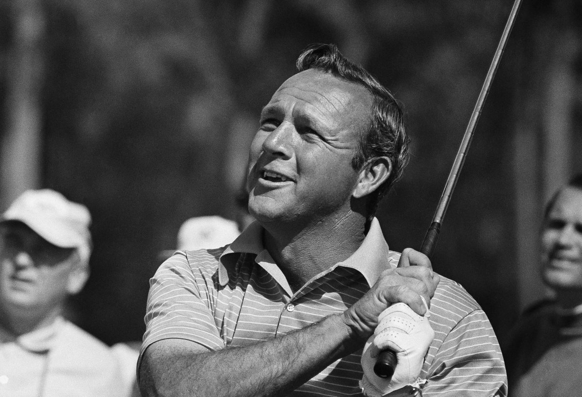More sad news today as @GolfDigest reports that legend Arnold Palmer has died at the age of 87. @WGNNews