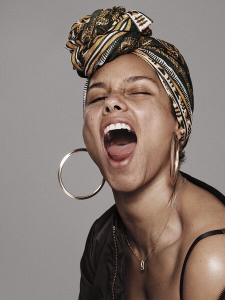 AiryneeJ_'s tweet photo. Alicia Keys without makeup leaves me in awe. https://t.co/sB5KKlDDNT