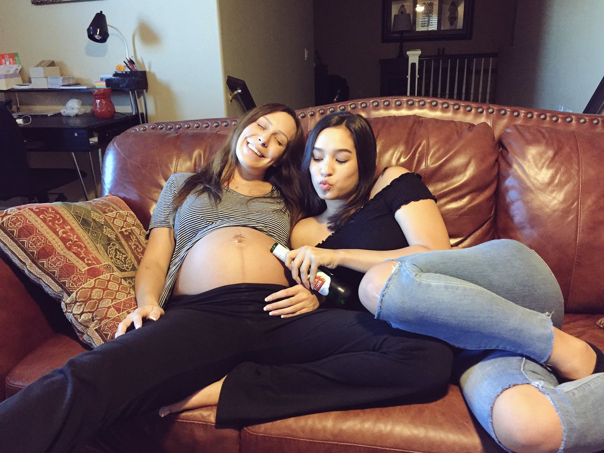 swweeetp's tweet photo. Bonding with Skylar https://t.co/XvwvjDBTkh