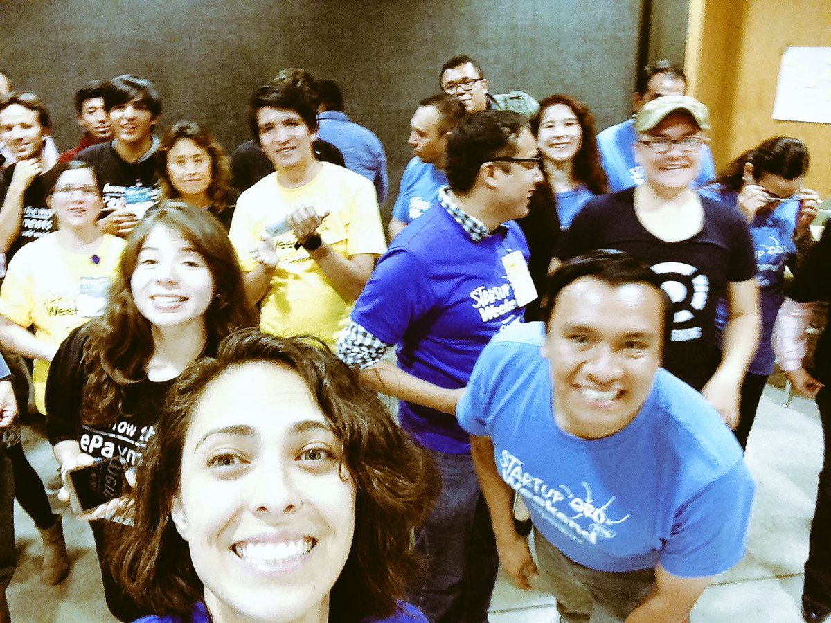 KariCau's tweet photo. Una gran foto para un gran final #SWQro2016 #Rules En Querétaro sí hay emprendedores #StartupWeekend #2016 https://t.co/VJkndTB913