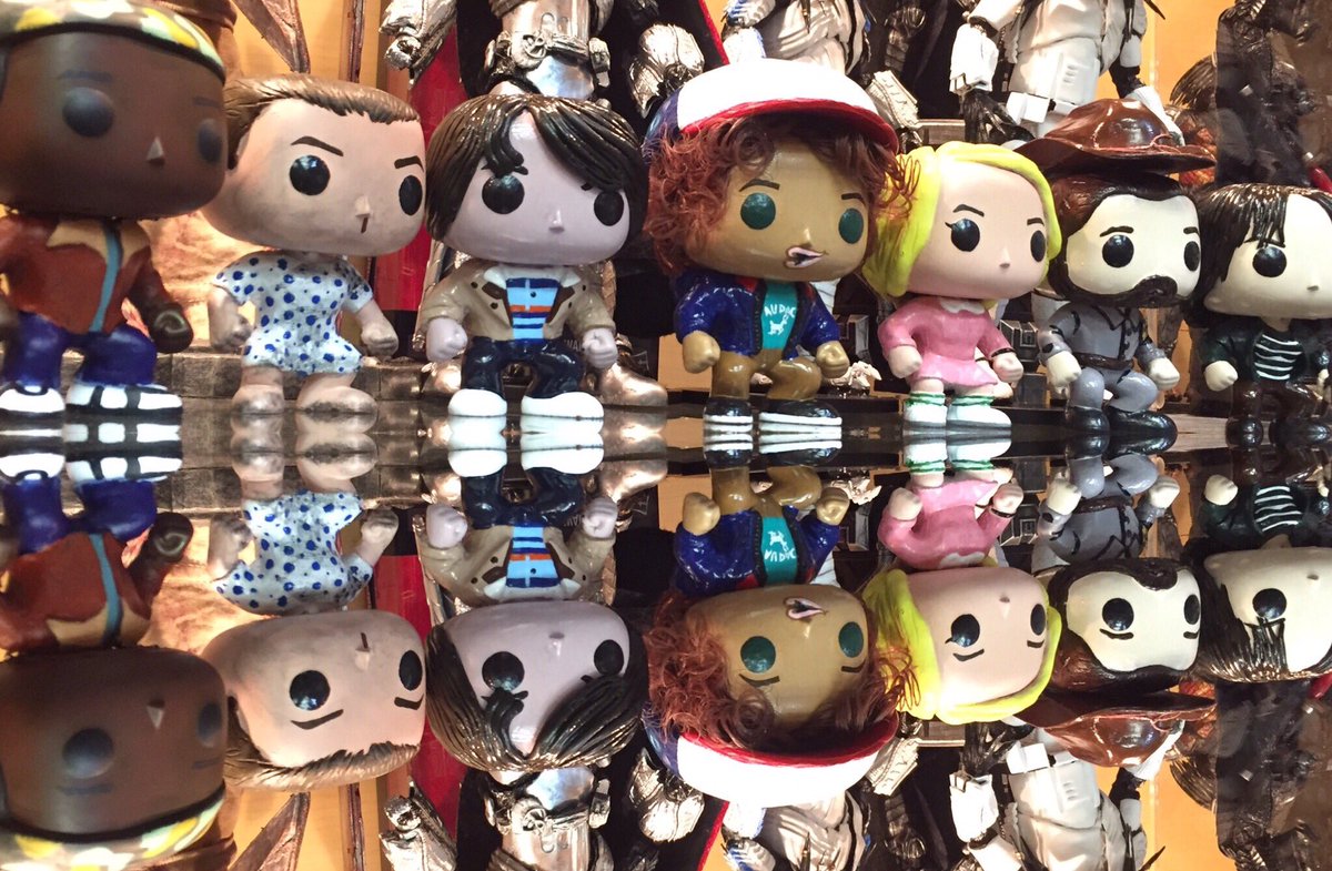 MoonKlawdia's tweet photo. #StrangerThings #custom #pop https://t.co/KtrJ15YfIR