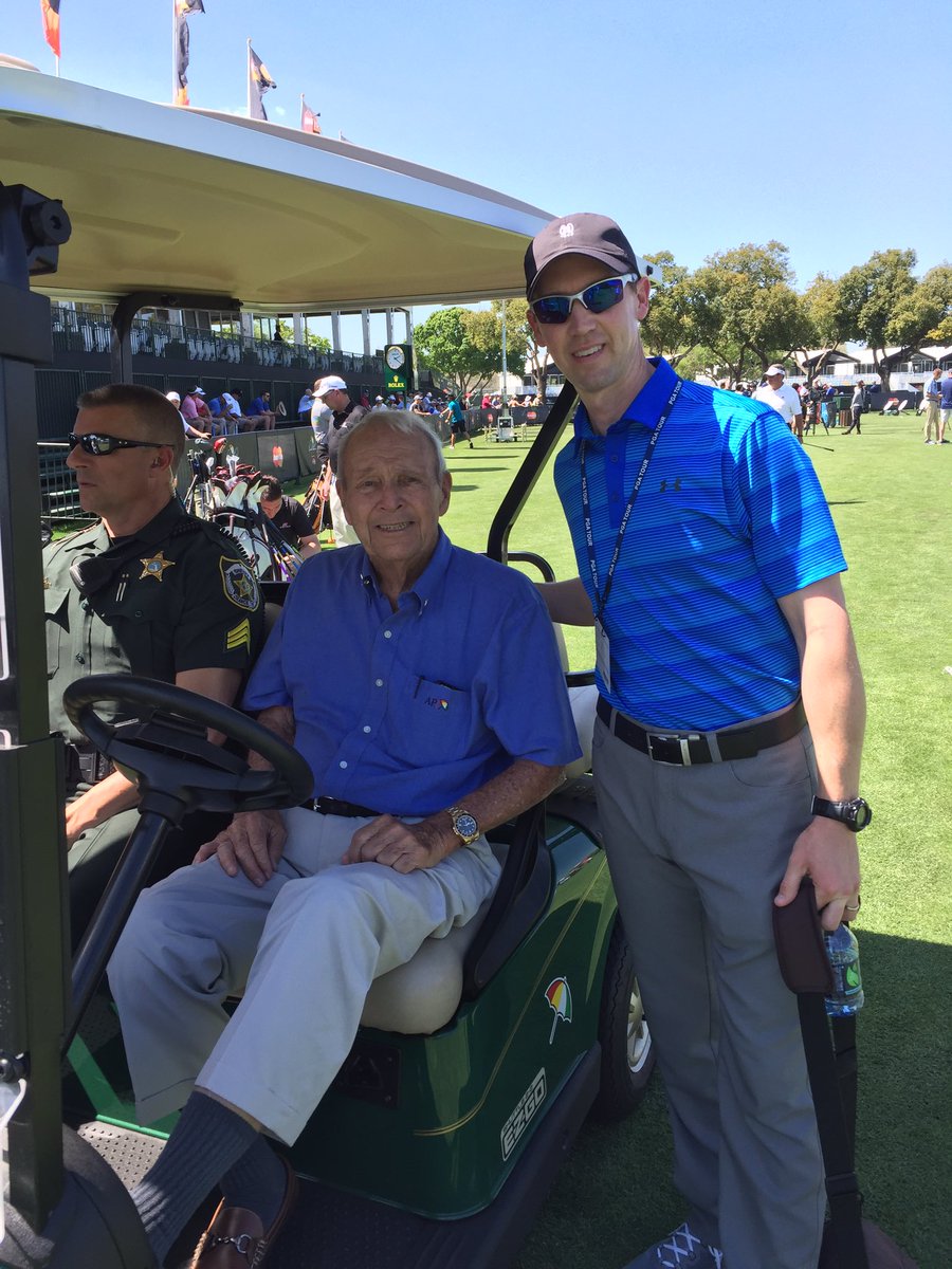patcoynergolf's tweet photo. #RIPArnoldPalmer  so lucky to have met him. What an incredible life he lived. https://t.co/tKEmzrLSUb
