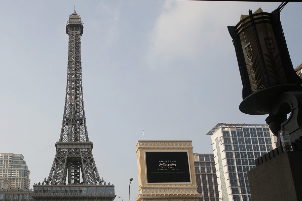 NST_Online's tweet photo. What to look out for at Paris fashion week
https://t.co/YaOnSUOMwb #PFW2016 https://t.co/nK1M7g7KDM