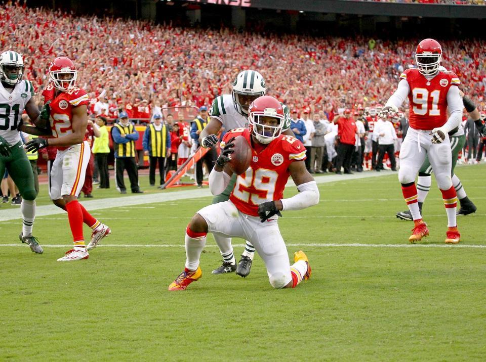 Kansas City Chiefs on Twitter: "Highlight: @Stuntman1429 intercepts Fitzpatrick in the end zone